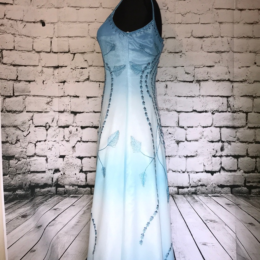 Hand beaded prom dress - Picture 3 of 8